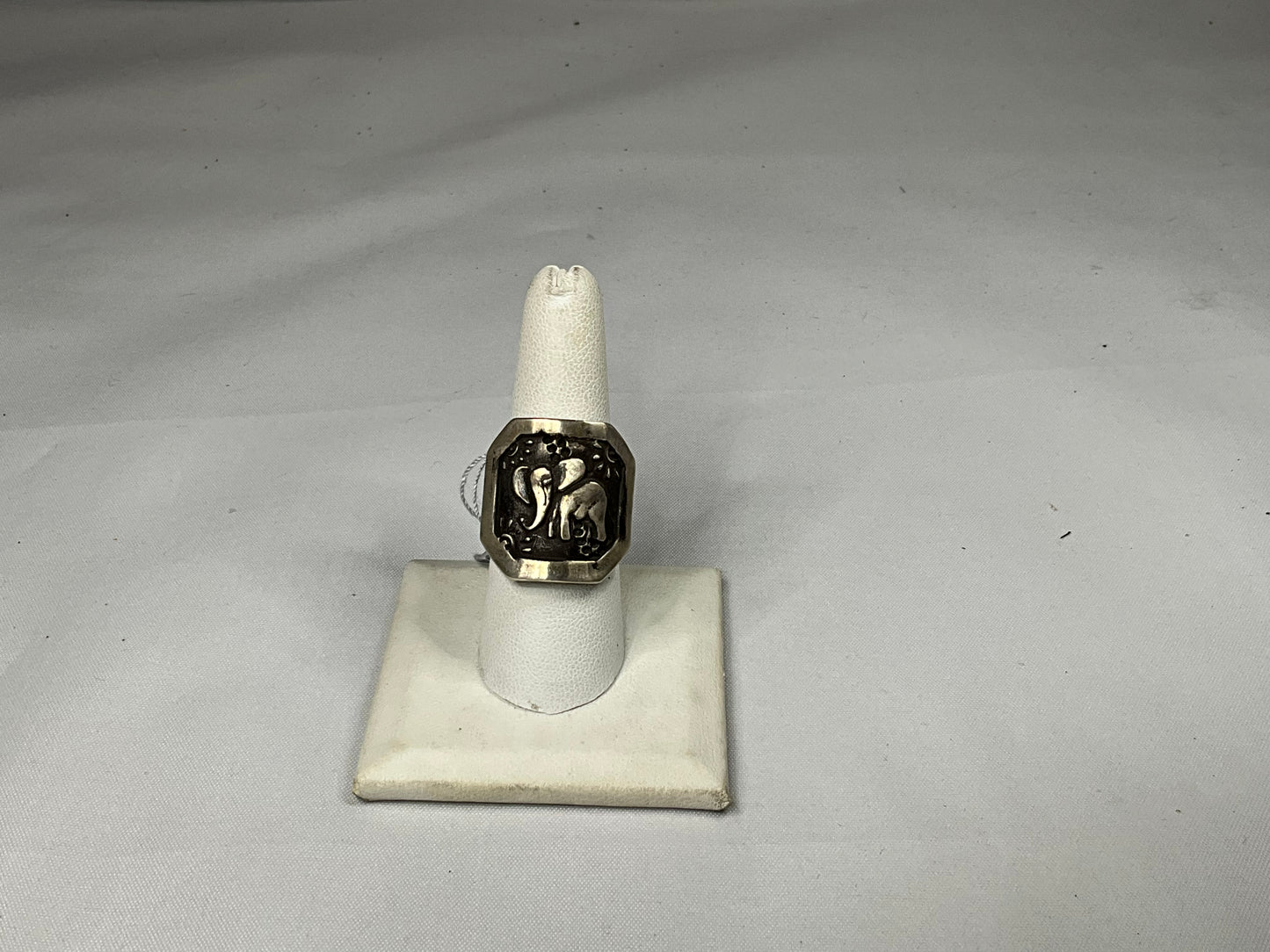 Elli - Elephant Sterling Silver Ring by Angelica Cammarota