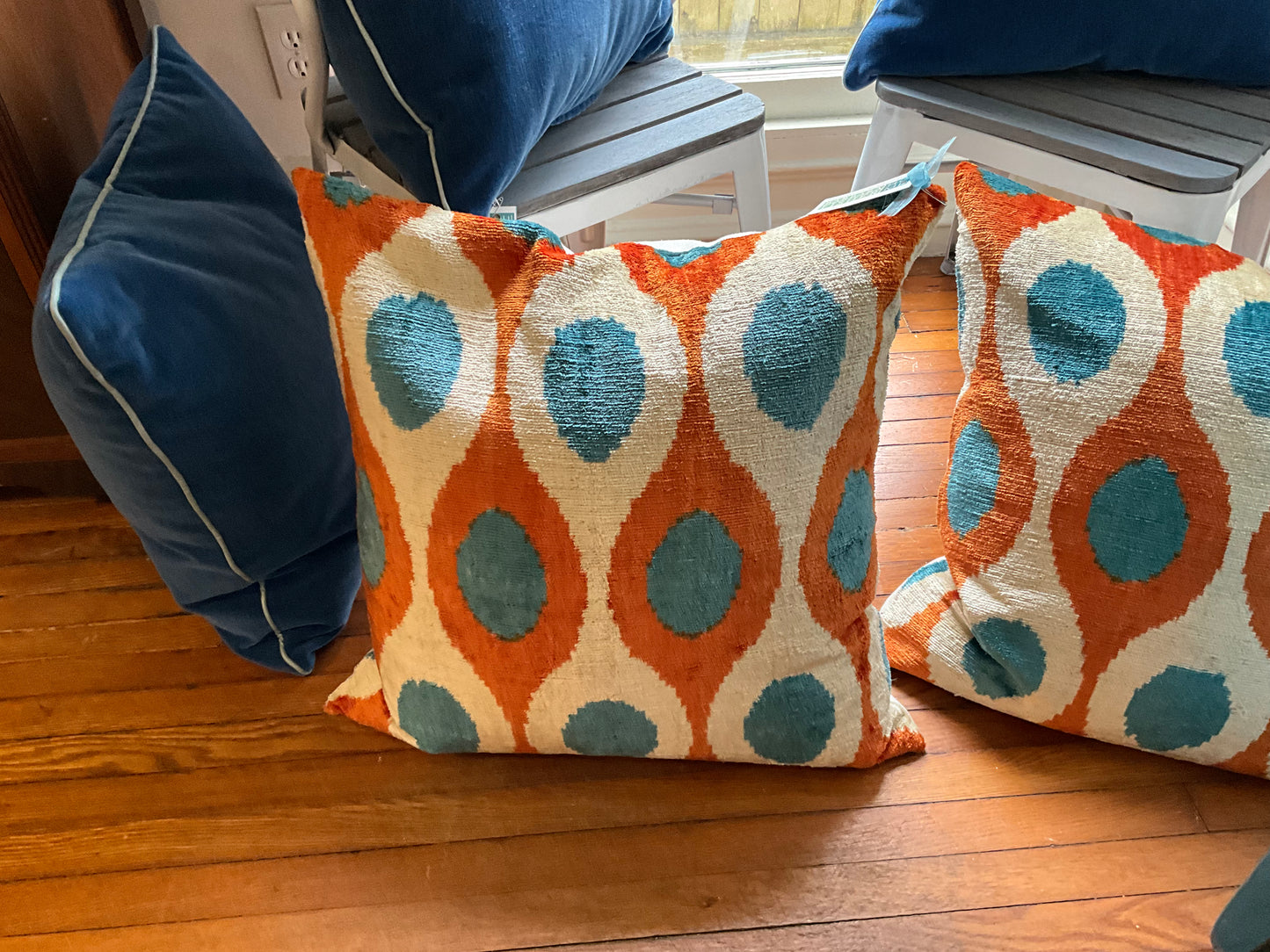 Turkish Silk Velvet Orange and Turquoise Pillow (Set of 2)