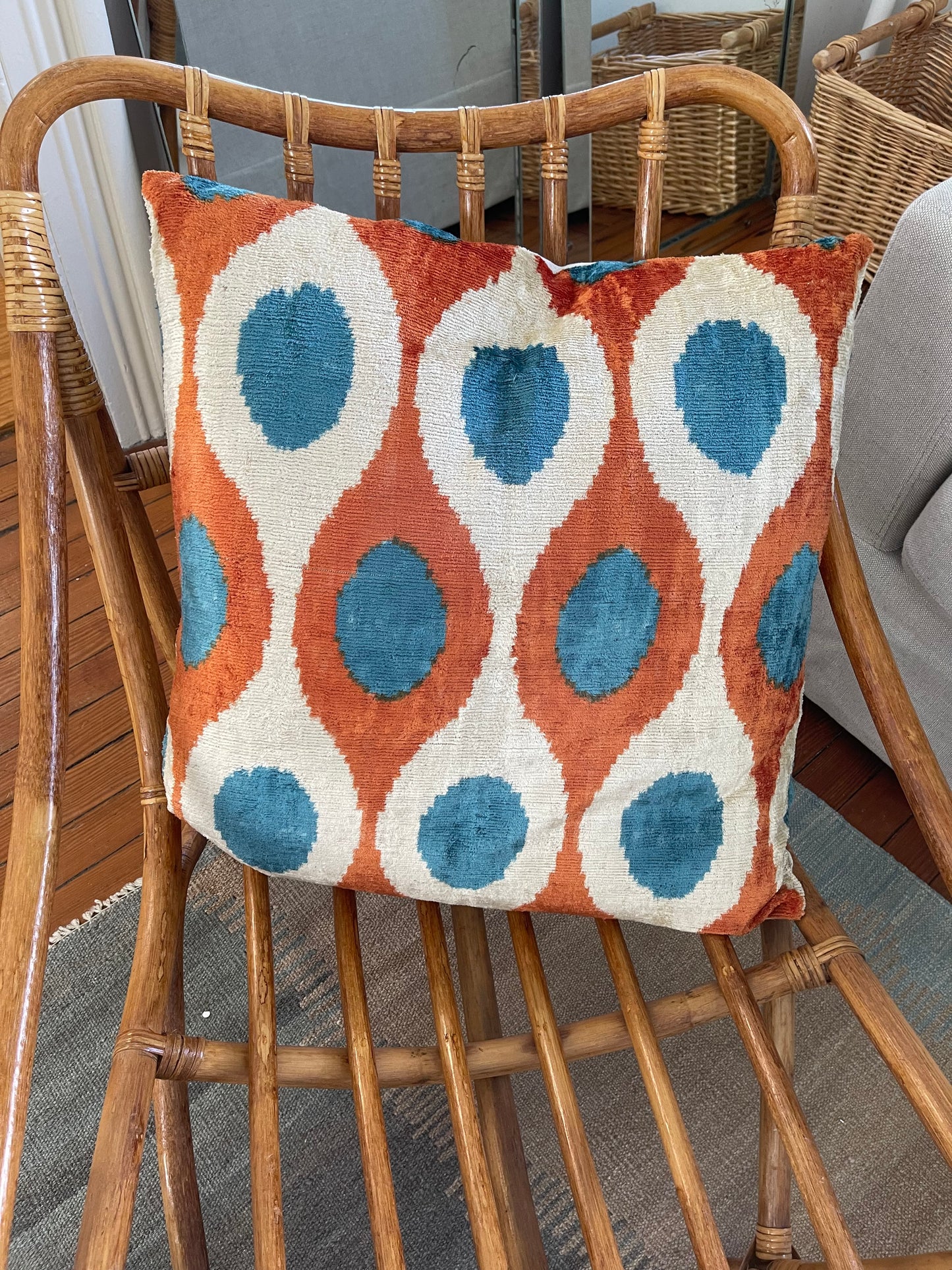 Turkish Silk Velvet Orange and Turquoise Pillow (Set of 2)